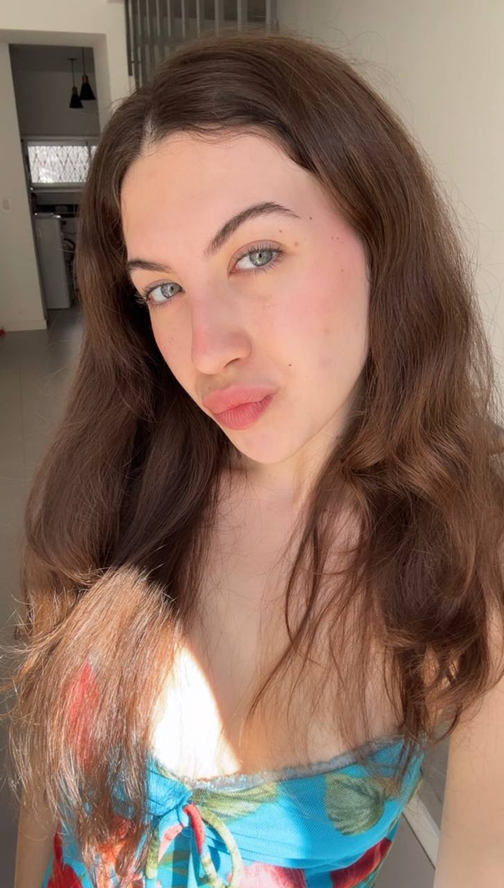 Nude girl Amber in Haiphong