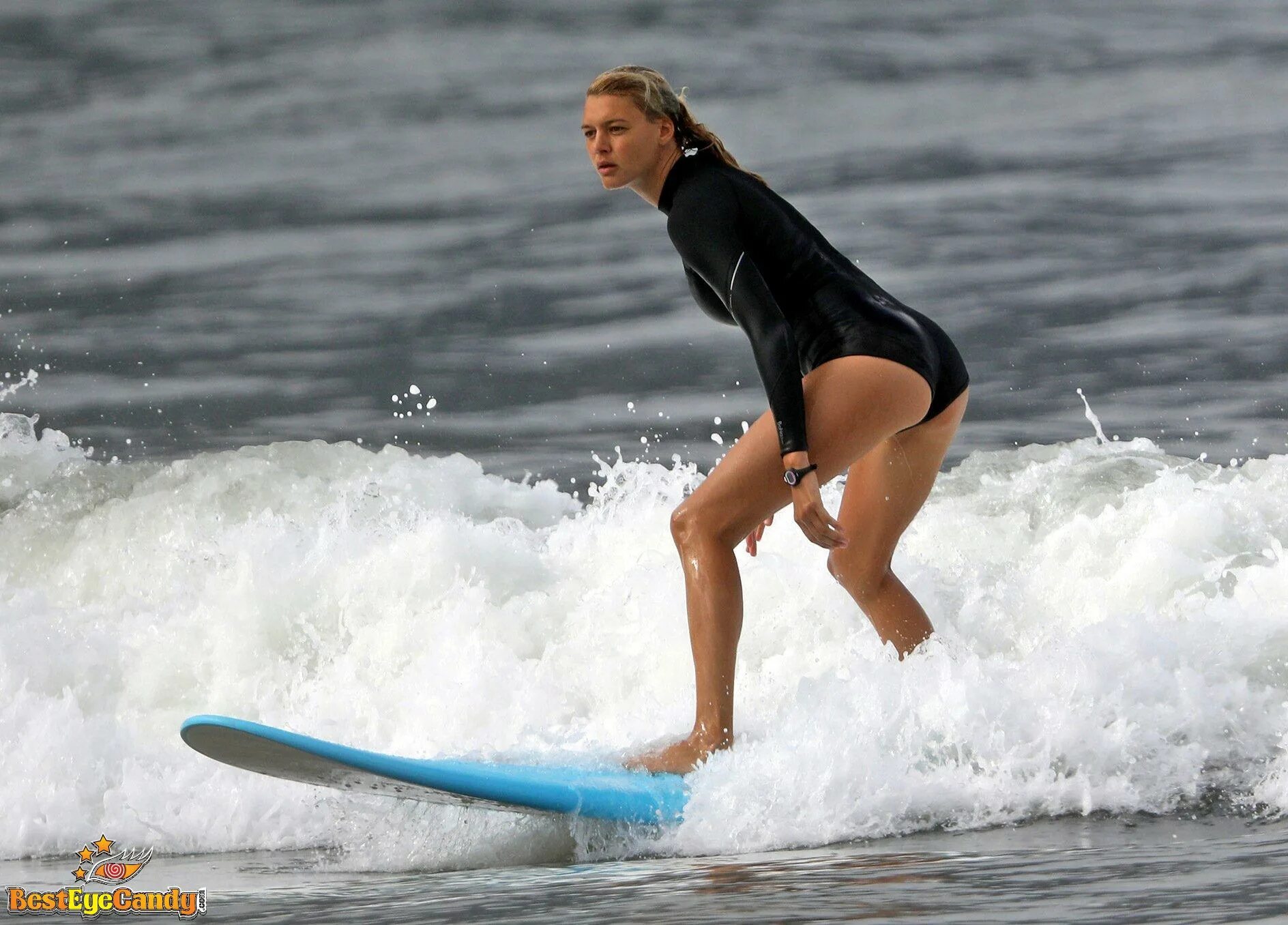 Kelly Rohrbach underwear in Haiphong