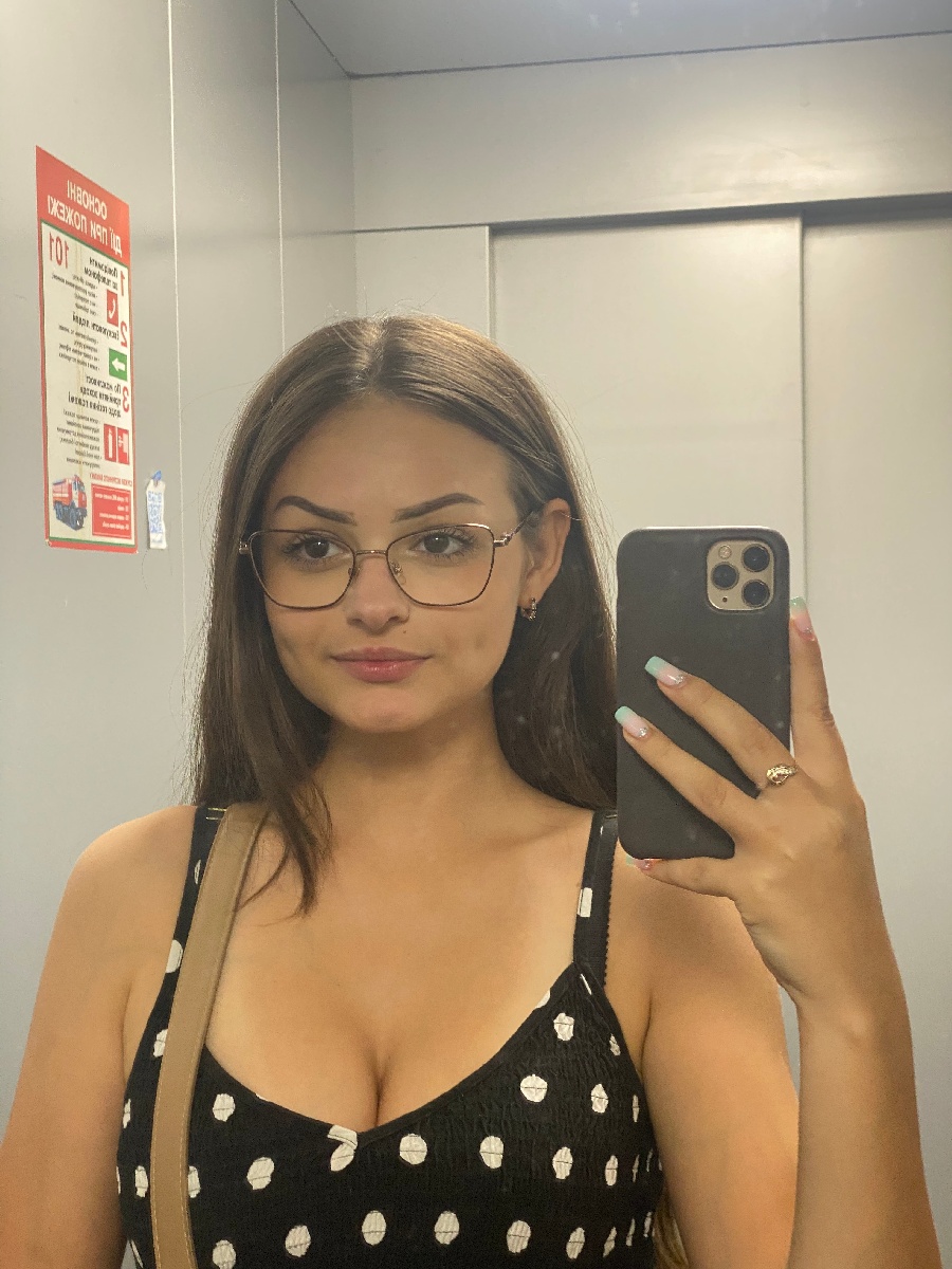 Sexy model Stacy in Haiphong